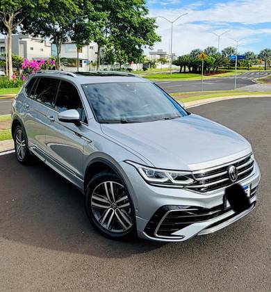 VOLKSWAGEN TIGUAN 2.0 300 TSI GASOLINA ALLSPACE R-LINE AUTOMÁTICO